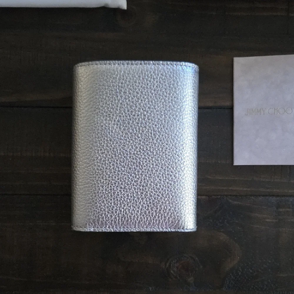 Jimmy Choo Silver Embossed Trifold Wallet Silver All Inclusive - Picture 6 of 6